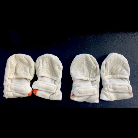 Infant Goumikids scratch mitts - Picture 1 of 1